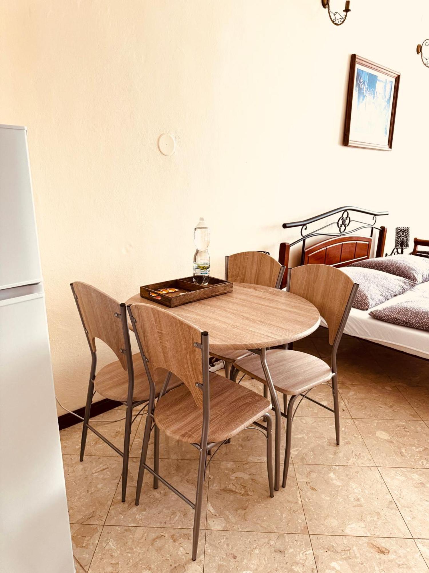 Ferienwohnung Studia Maxim Frýdek-Místek Exterior foto